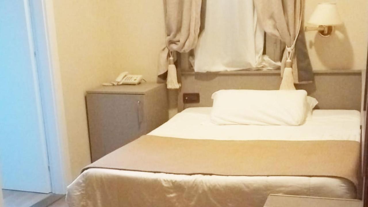 Hotel Rosa Dei Venti Lerici Esterno foto