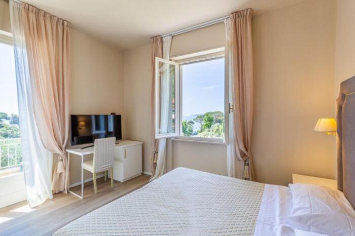 Hotel Rosa Dei Venti Lerici Esterno foto
