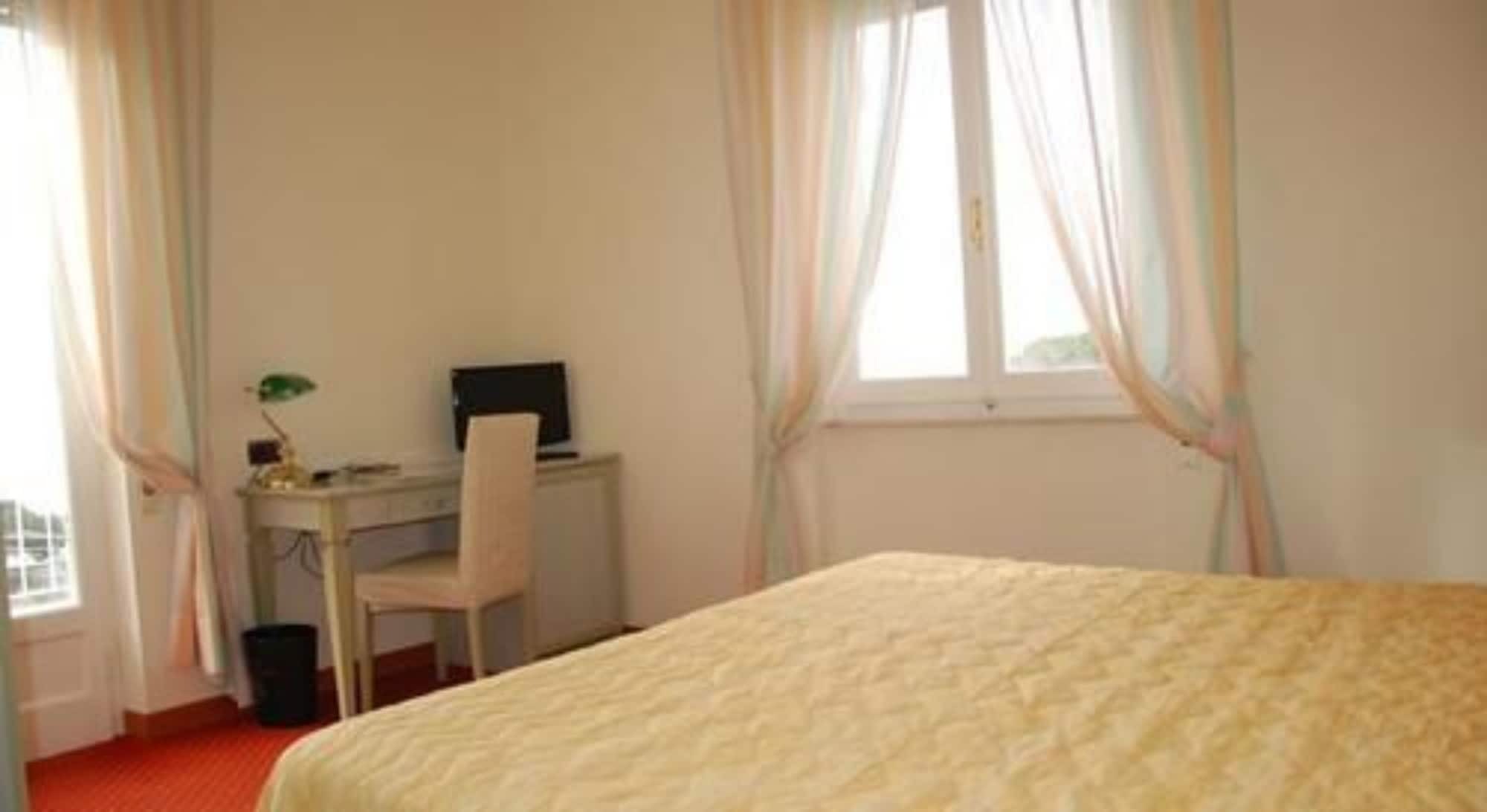 Hotel Rosa Dei Venti Lerici Esterno foto